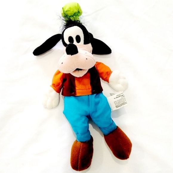 DISNEY Goofy Bean Bag Toy - Picture 1 of 3